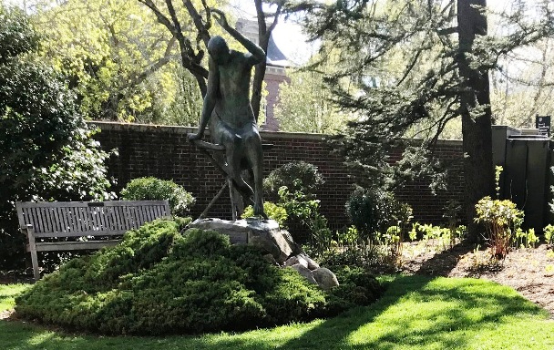 IMG_6941 M Pineda Oracle Portentous crop